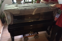 Gartz Klavier verpacken